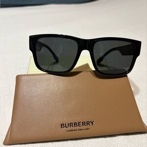 Burberry Black Rectangular Sunglasses